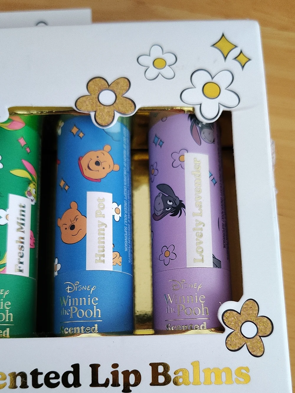 NEW Winnie the Pooh Lip Balm Set (6)